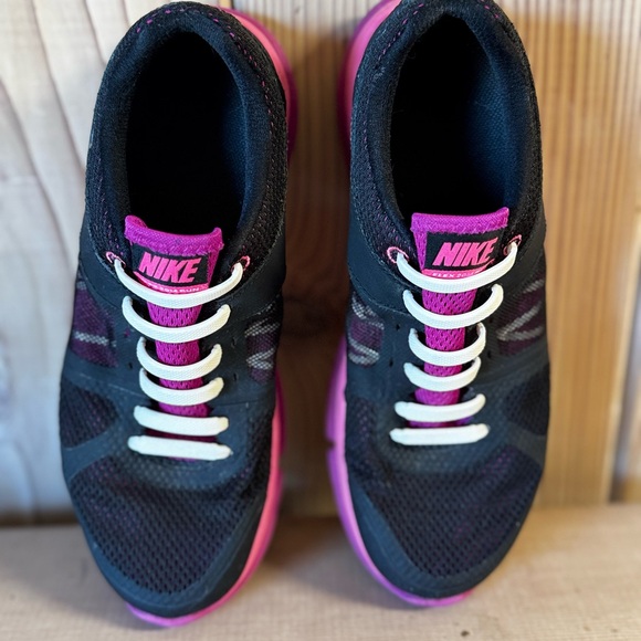 Nike Flex 2014 Run Black and Pink Women’s 7 - Picture 5 of 6